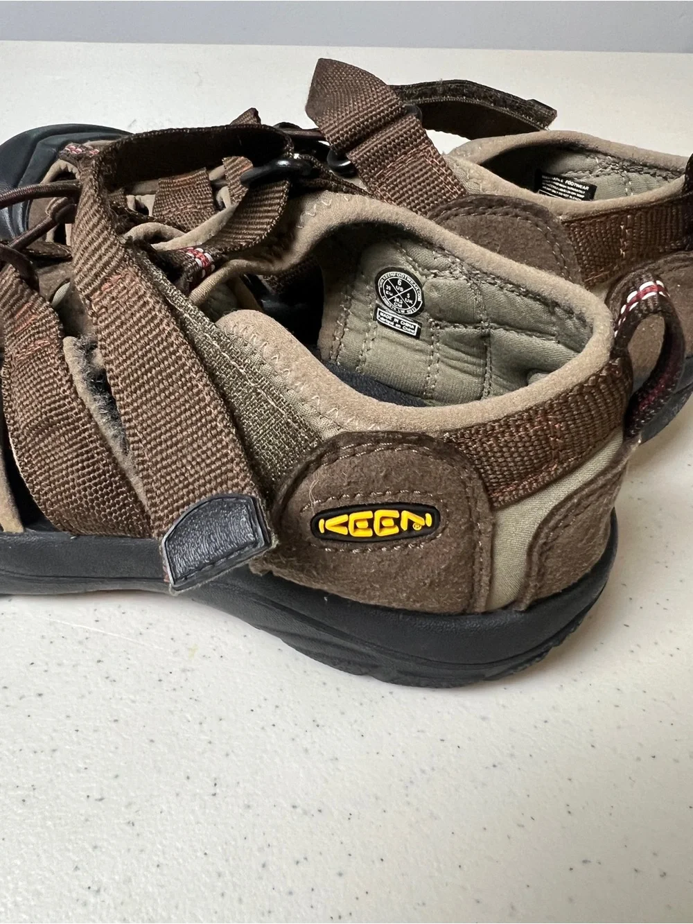 Keen Women's Size 6 Newport H2 Sandals Trail Hiking Strappy Shoes Leather Brown